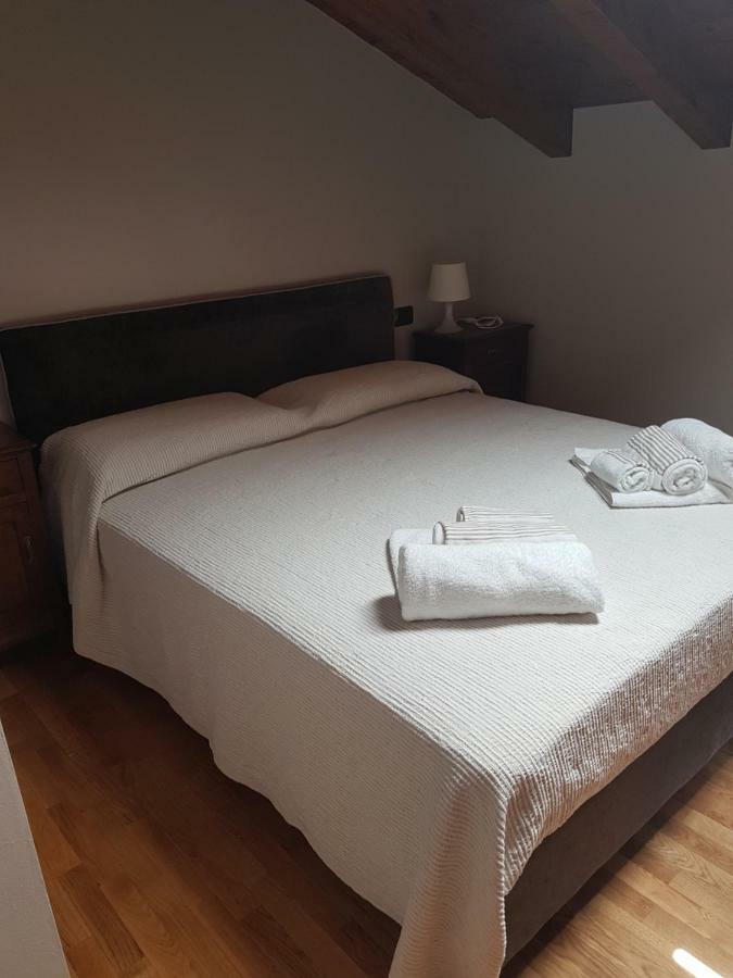 Appartamento Modenese 8 佩斯基耶拉德加达 外观 照片