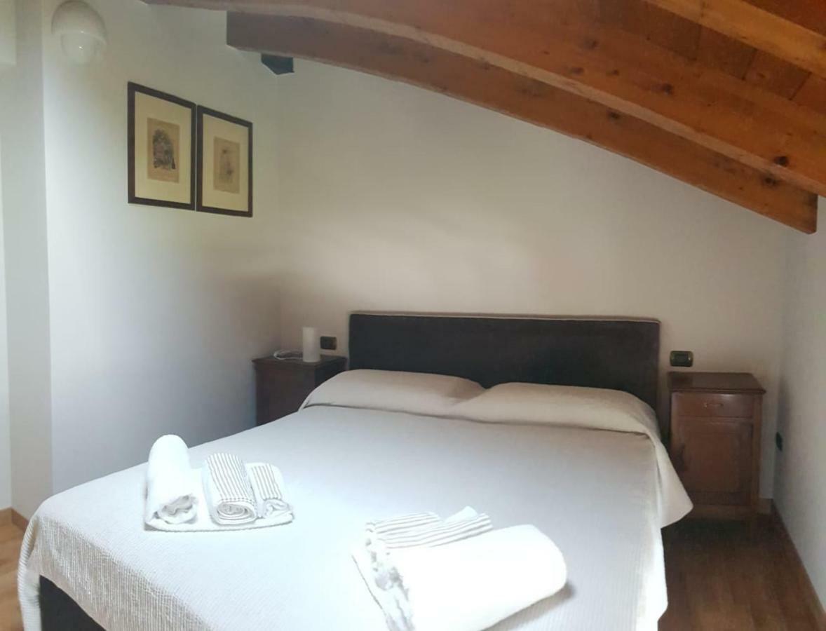 Appartamento Modenese 8 佩斯基耶拉德加达 外观 照片